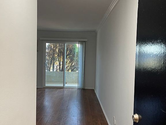 5th image of 10949 Palms Blvd APT 1