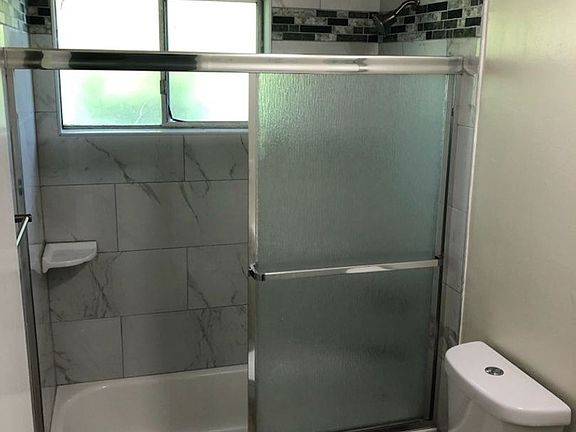 2nd image of 696 Alberta Ave APT 6