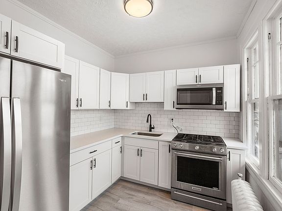 2nd image of 507 Madison St #2