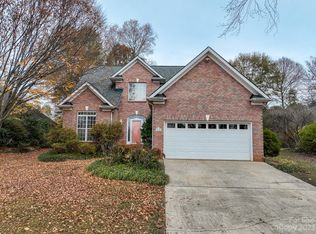 210 Windemere Isle Rd, Statesville, NC 28677