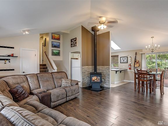 5th image of 26020 192nd Pl SE