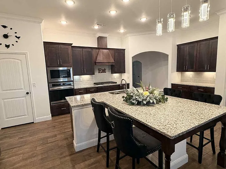329 E Greystone Sq — Photo 6