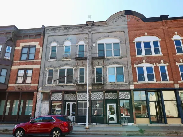 1735 Central Ave, Dubuque, IA 52001