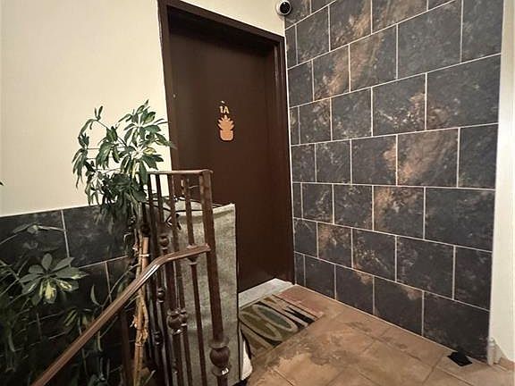 2nd image of 1733 E 4th St APT 1-A