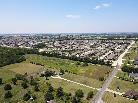 2nd image of 1904 County Road 1106