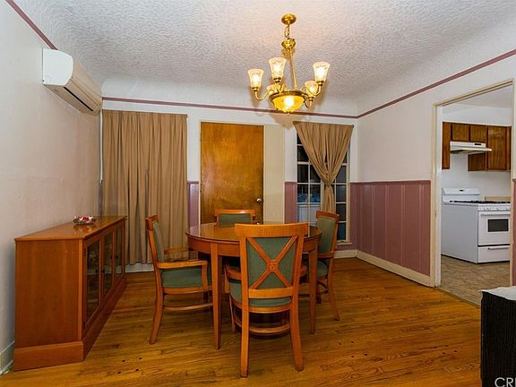 5th image of 1322 W 79th St