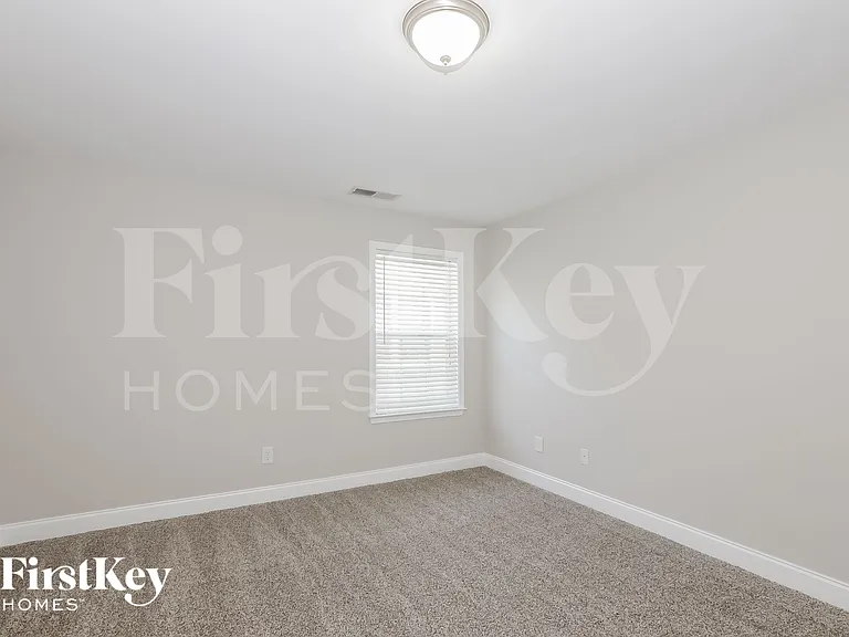 495 Roland Manor Dr — Photo 10
