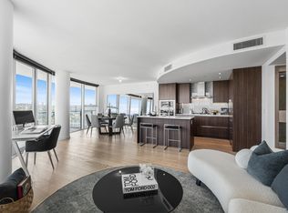 89 Nelson St #2717, Vancouver, BC