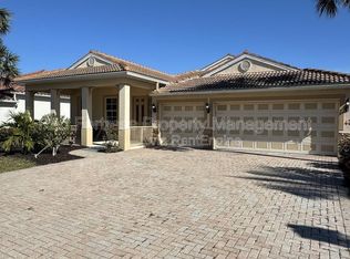 2531 Sawgrass Lake Ct, Cape Coral, FL 33909