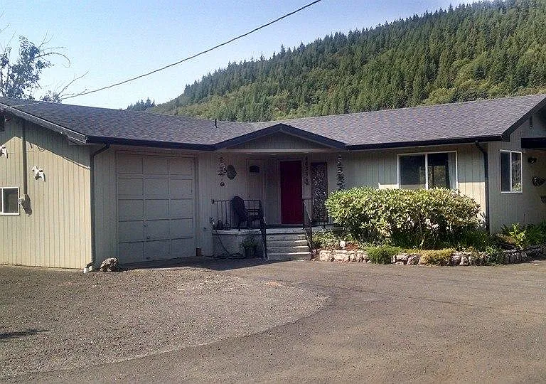 4633 E Alsea Hwy — Photo 4