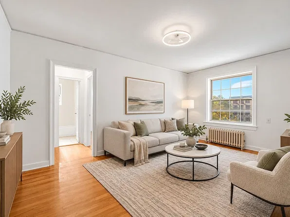 54-17 31st Ave APT 4K, Woodside, NY 11377