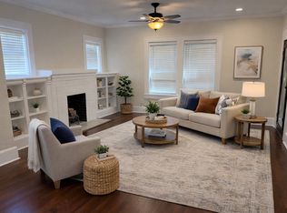 911 N Montclair Ave, Dallas, TX 75208