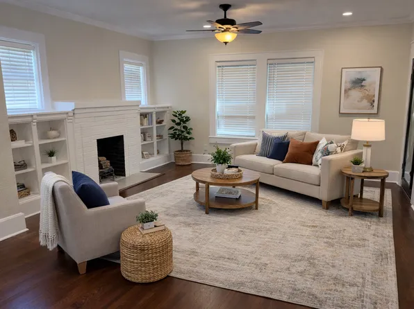 911 N Montclair Ave, Dallas, TX 75208