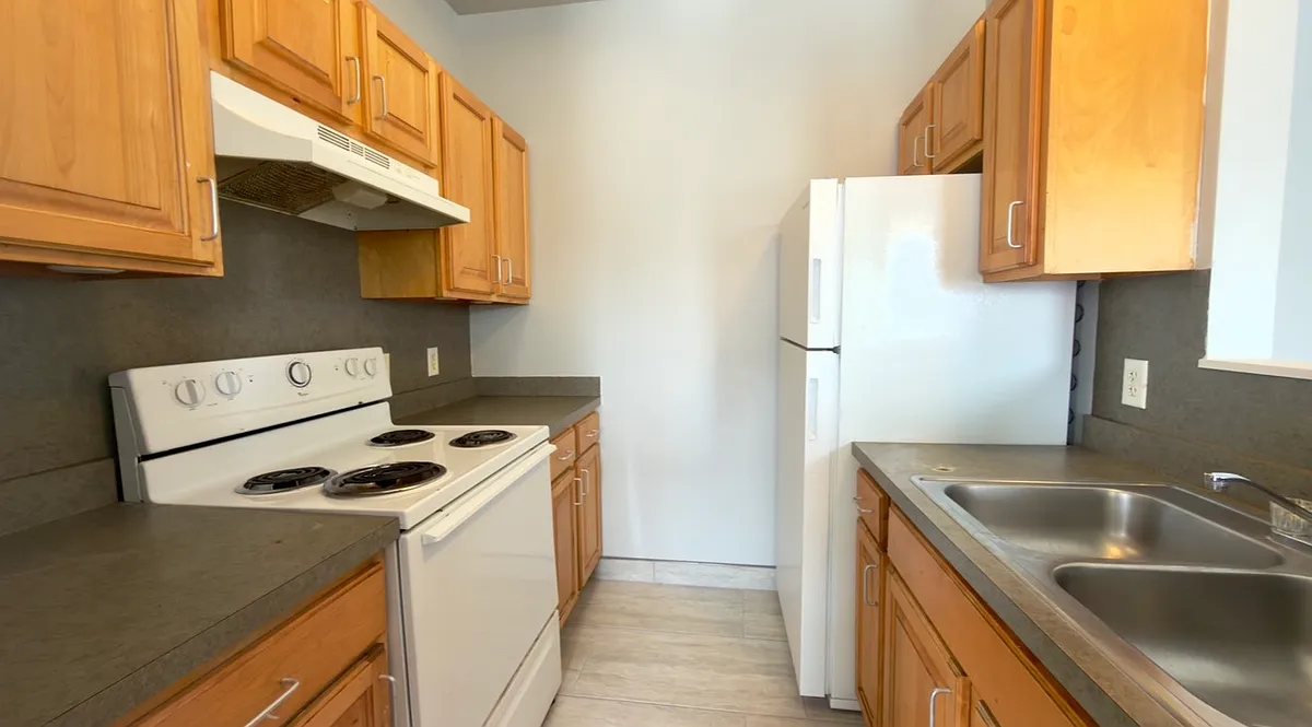 Building Photo - 1312 Derry St #306