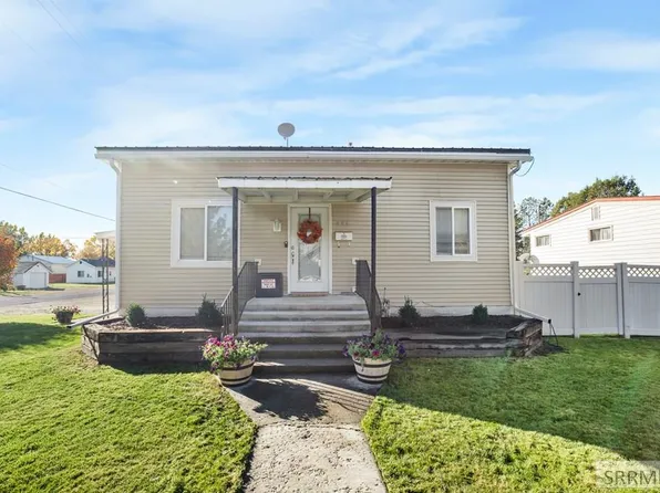 406 W 2 N, Saint Anthony, ID 83445