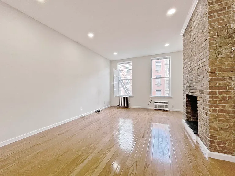 26 Saint Marks Pl #3 — Photo 2