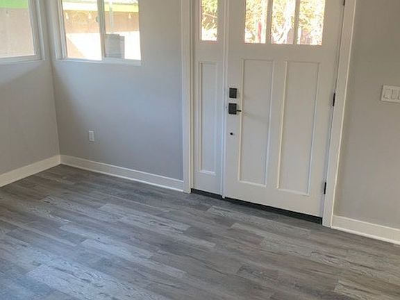 3rd image of 702 Paige Ln