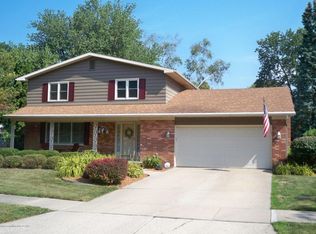 3400 Inverary Dr, Lansing, MI