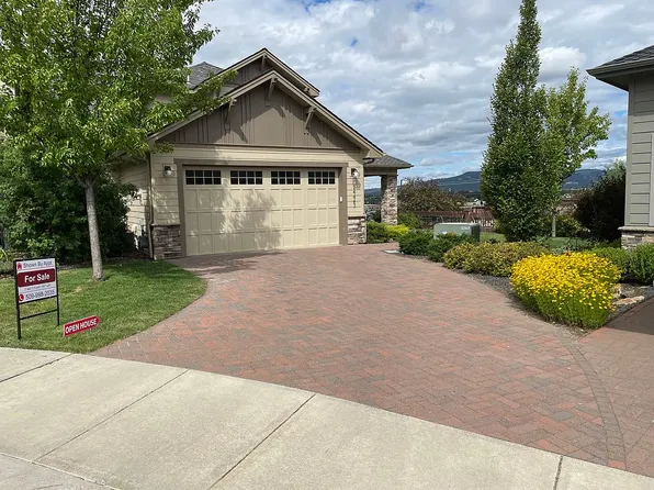 24443 E Pinnacle Ct, Liberty Lake, WA 99019