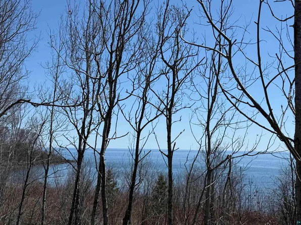 78 Trolls Trl, Hovland, MN 55606