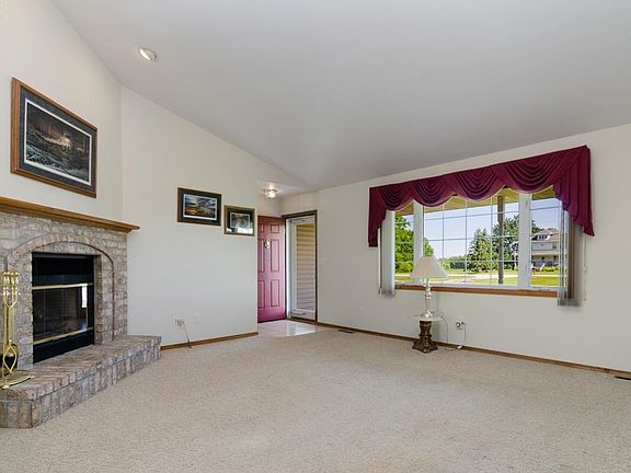 3rd image of 4350 Champion Rd