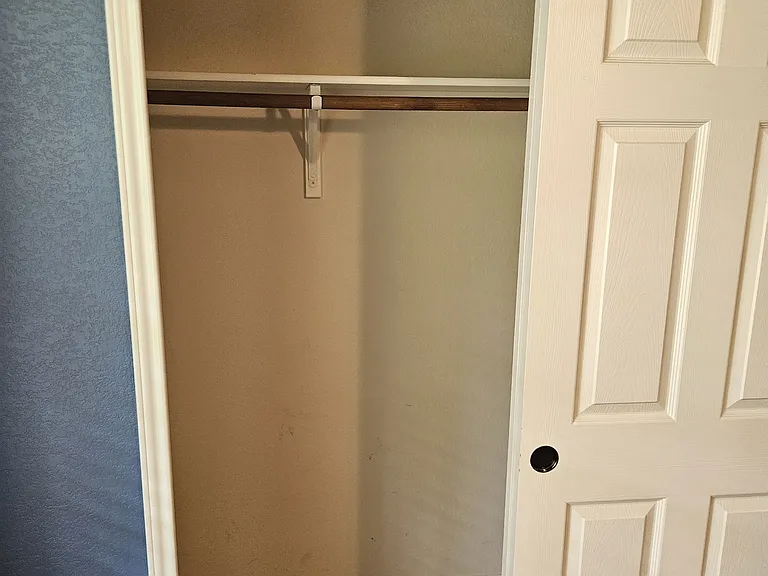 11208 Friendship Dr — Photo 10