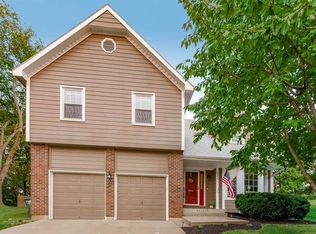 6355 Payne St, Shawnee, KS 66226