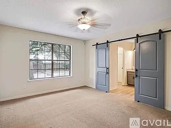 4th image of 7669 Charter Oaks Dr