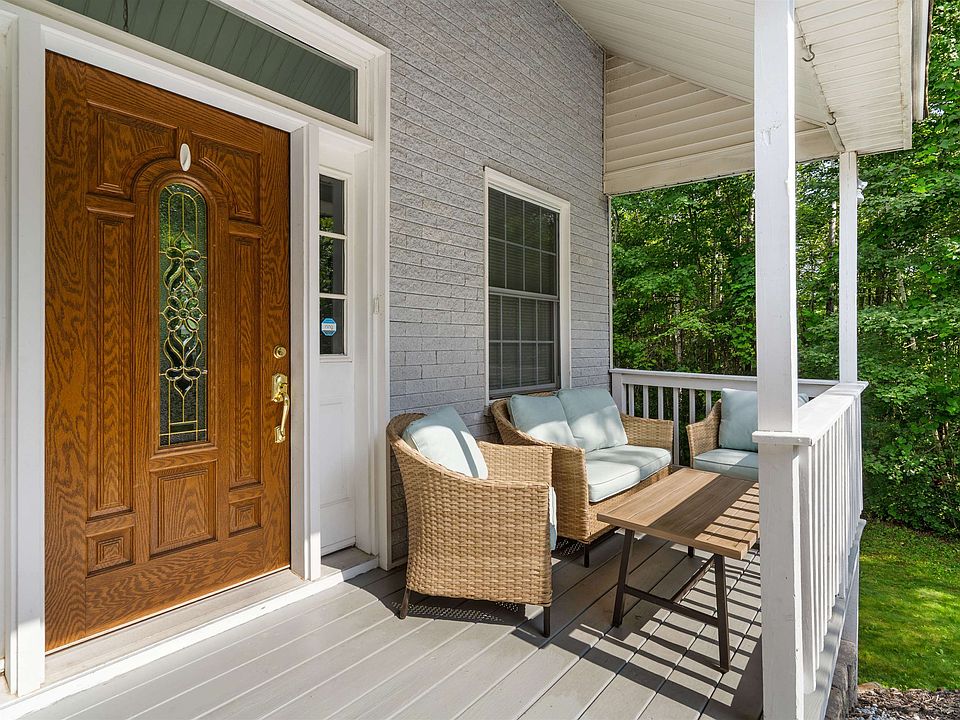 house on the hill ストライプの上下 9 Tallwood Drive, Northfield, NH 03276 | Zillow