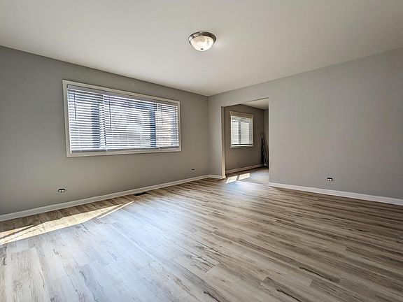 2nd image of 532 Pleasure Dr