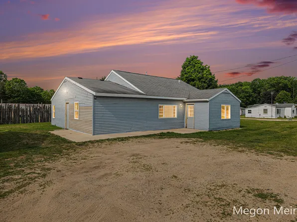 3682 W Long Lake Rd, Orleans, MI 48865