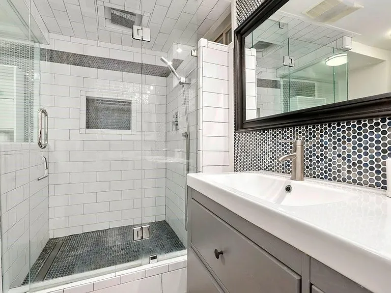 677 Holmes St NW — Photo 11