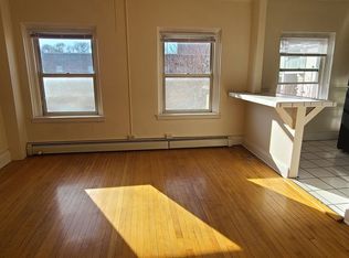 178 Summit Ave, Saint Paul, MN 55102