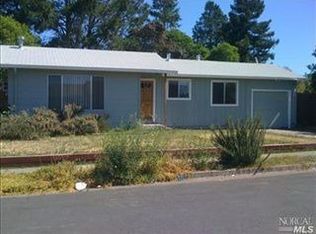 743 Trowbridge St, Santa Rosa, CA 95401