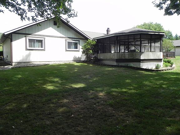 2nd image of 208 Vermont Dr