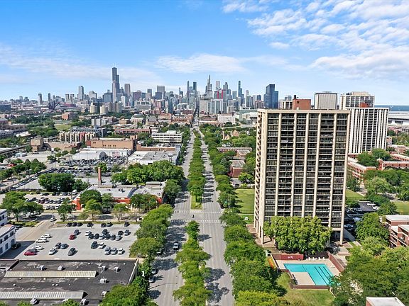 5th image of 2901 S Michigan Ave APT 1410