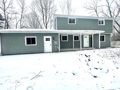 1269 N Lake Pleasant Rd, Attica, MI, 48412