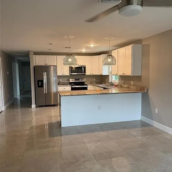 3437 Katherine St — Photo 3