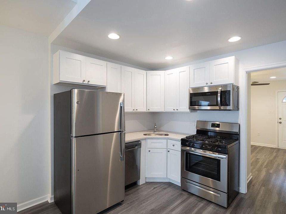 1st image of 1402 N 23rd St #1