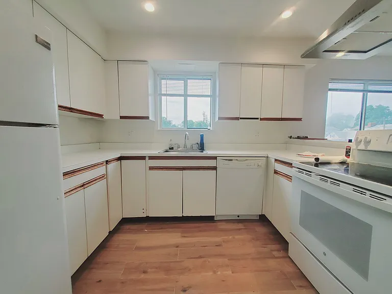 92 Euclid Ave #4 — Photo 1