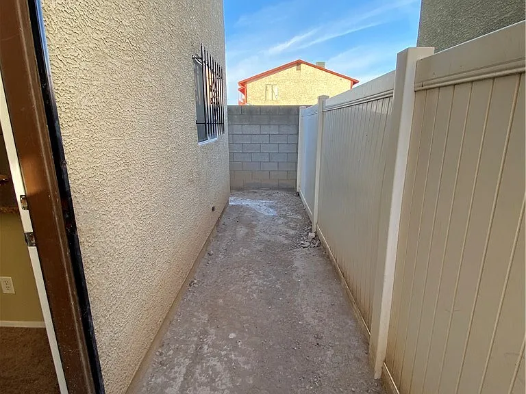 4790 Pinon Pointe Rd — Photo 16