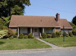 6 Laurel Wood Rd, Newport News, VA