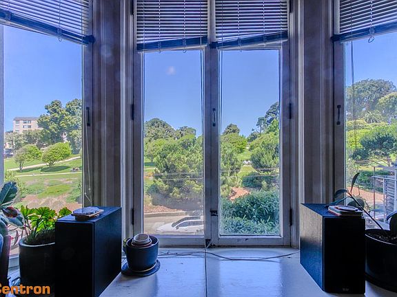 5th image of 2135 Sacramento St #22