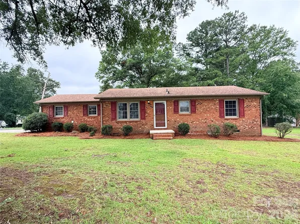 2596 Kirkover Dr, Lancaster, SC 29720