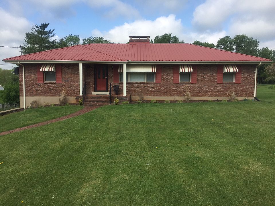 1st image of 504 Oaklawn Dr