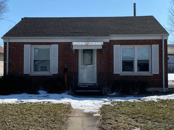1316 W 6th St, Dixon, IL 61021