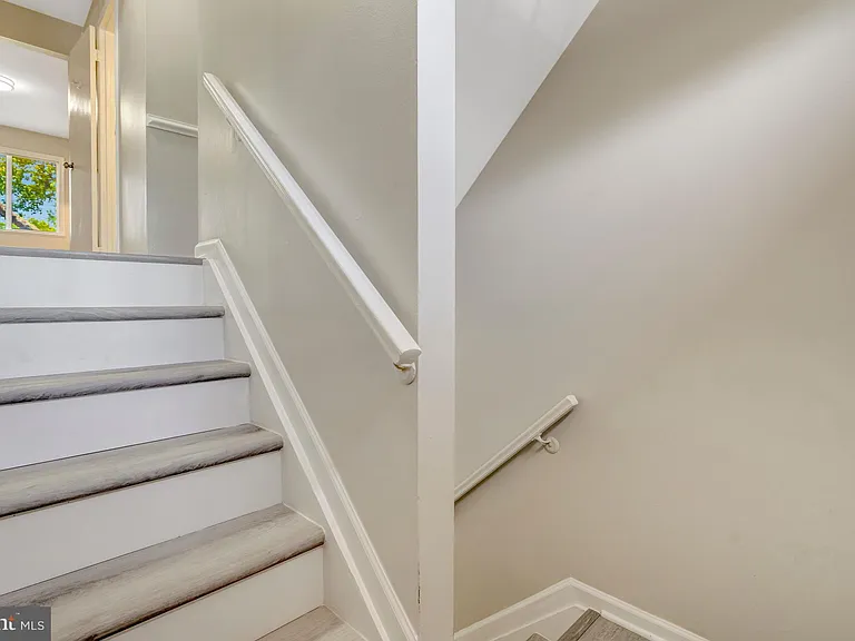 7065 Leewood Forest Dr — Photo 40