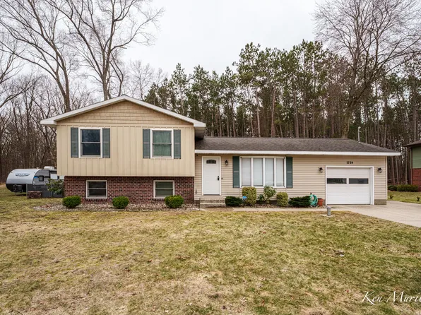 1739 Gaylord Dr, Muskegon, MI 49445