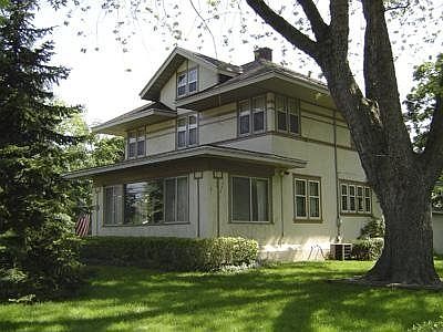 1st image of 387 Lincoln Ave
