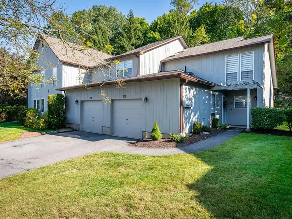 3-1 Woods View Court, Yorktown Heights, NY 10598